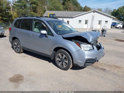 SUBARU FORESTER 2018