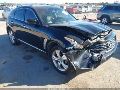 INFINITI FX35 2010