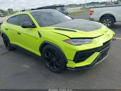LAMBORGHINI URUS 2023