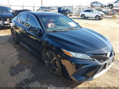 TOYOTA CAMRY 2018