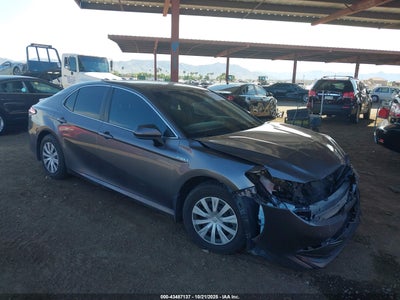 TOYOTA CAMRY HYBRID 2019