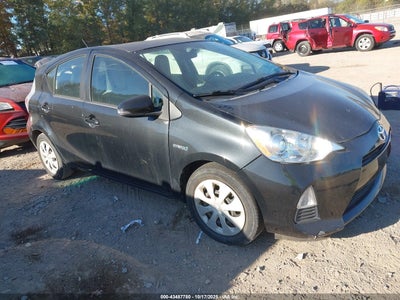 TOYOTA PRIUS C 2013