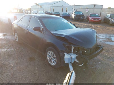 TOYOTA CAMRY 2016