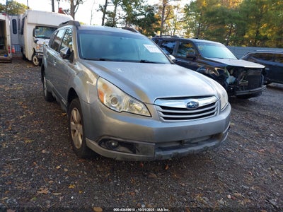 SUBARU OUTBACK 2011