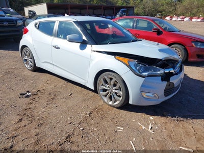 HYUNDAI VELOSTER 2015