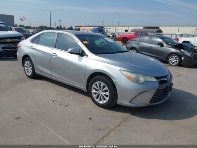 TOYOTA CAMRY 2016