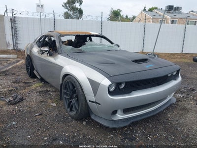 DODGE CHALLENGER 2016