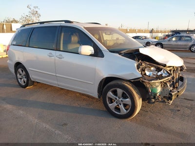TOYOTA SIENNA 2006