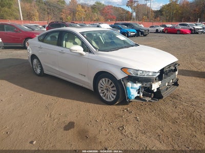 FORD FUSION HYBRID 2015