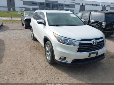TOYOTA HIGHLANDER 2015