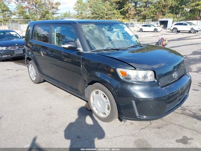 SCION XB 2010