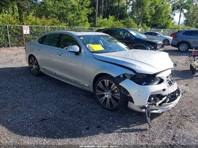 VOLVO S90 2022