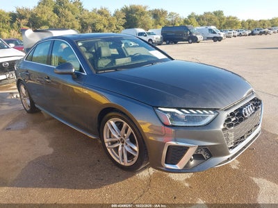 AUDI A4 2024