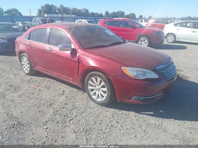 CHRYSLER 200 2013