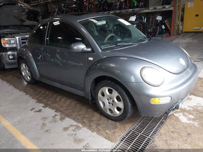 VOLKSWAGEN NEW BEETLE 2003