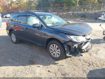 SUBARU OUTBACK 2019