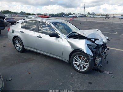 INFINITI Q40 2015