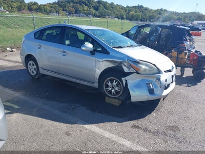 TOYOTA PRIUS 2011
