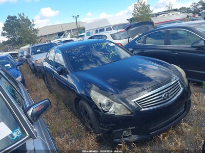 INFINITI G37 2012