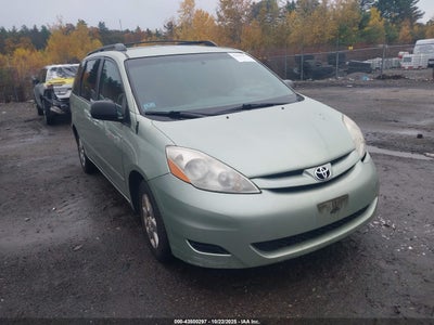 TOYOTA SIENNA 2009