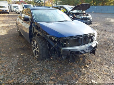 NISSAN MAXIMA 2016