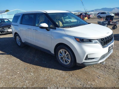KIA CARNIVAL MPV 2024