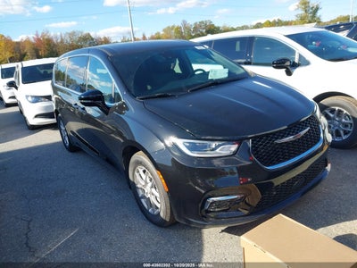 CHRYSLER PACIFICA 2026