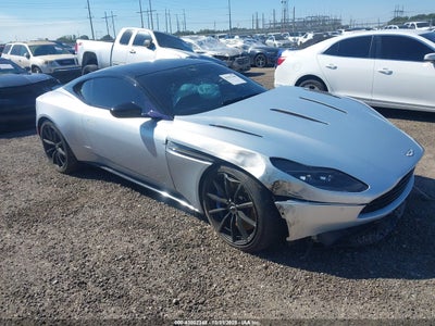 ASTON MARTIN DB11 2019