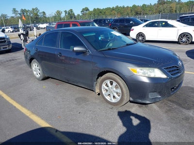 TOYOTA CAMRY 2011