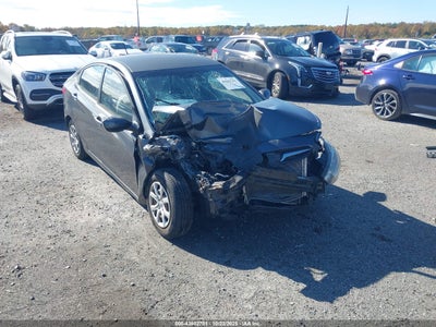 HYUNDAI ACCENT 2012