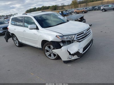 TOYOTA HIGHLANDER 2013