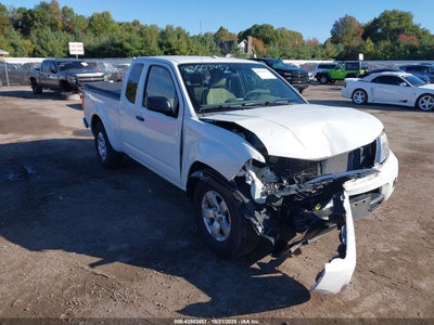 NISSAN FRONTIER 2013
