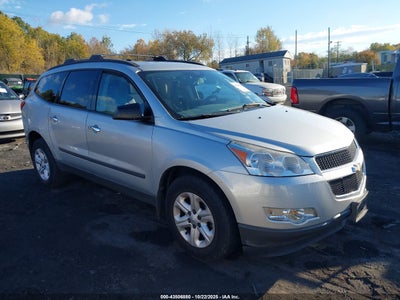 CHEVROLET TRAVERSE 2011