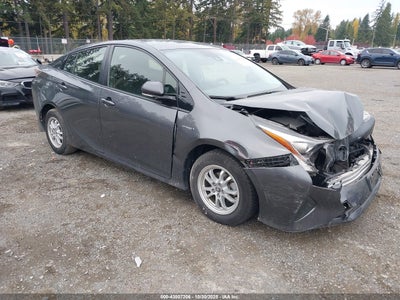 TOYOTA PRIUS 2017