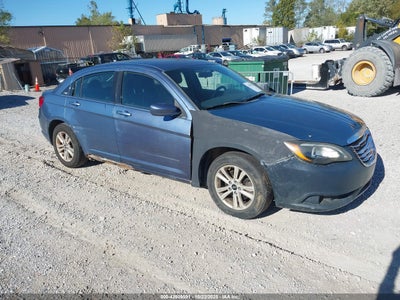 CHRYSLER 200 2011