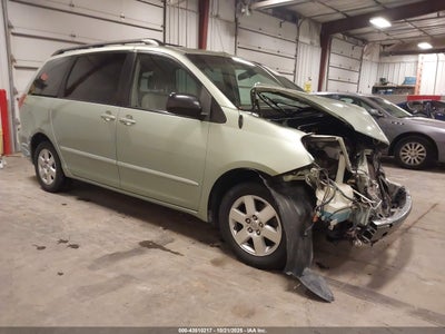 TOYOTA SIENNA 2008