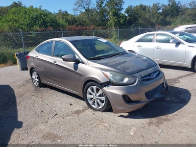 HYUNDAI ACCENT 2012