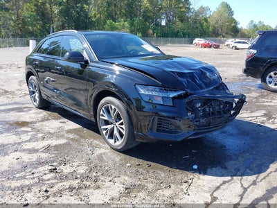 AUDI Q8 2023