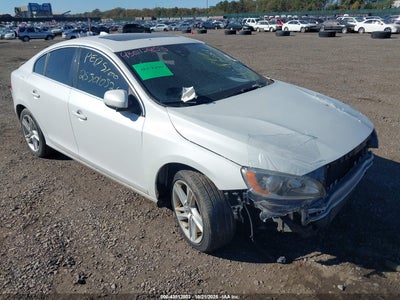 VOLVO S60 2015