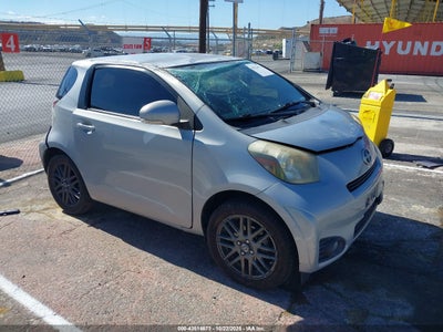 SCION IQ 2014