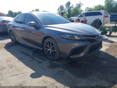 TOYOTA CAMRY 2021