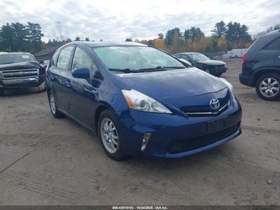 TOYOTA PRIUS V 2012