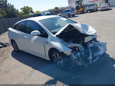 TOYOTA PRIUS PRIME 2019