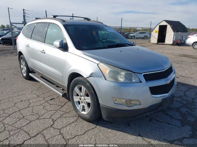 CHEVROLET TRAVERSE 2011