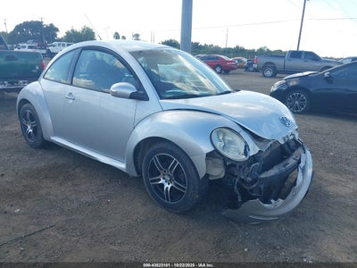 VOLKSWAGEN NEW BEETLE 2006