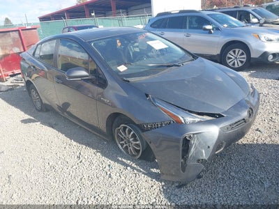TOYOTA PRIUS 2019