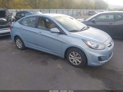 HYUNDAI ACCENT 2013