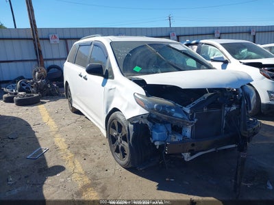 TOYOTA SIENNA 2020