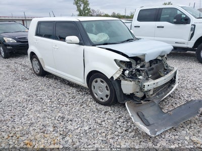 SCION XB 2012
