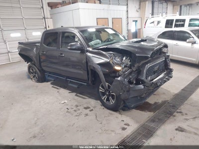 TOYOTA TACOMA 2019